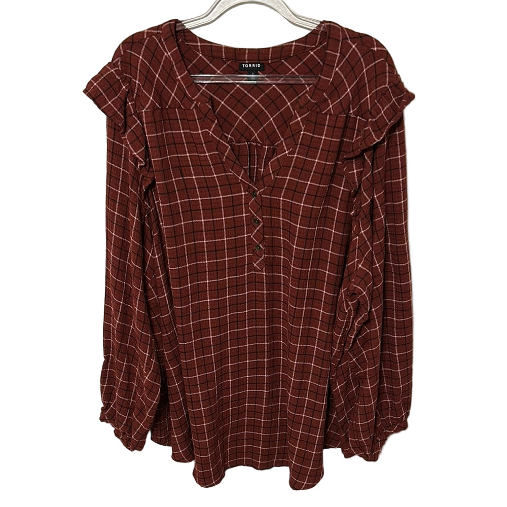 🪞Torrid Burgundy Checkered long sleeve Blouse size 4 GUC…